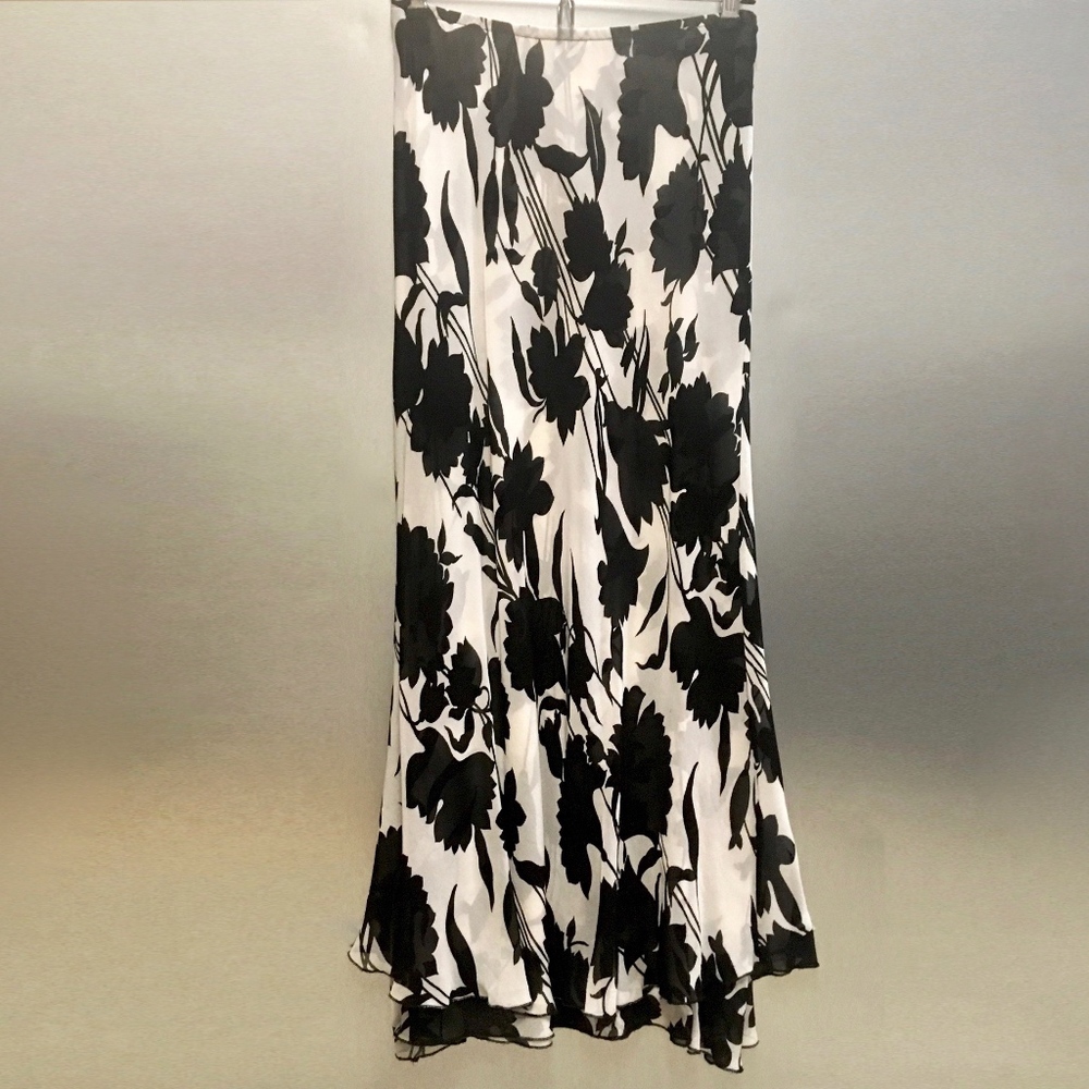 Vintage Maxi Skirt Floral Black and Cream S